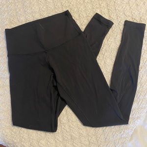 Wonder under lululemon leggings size 4